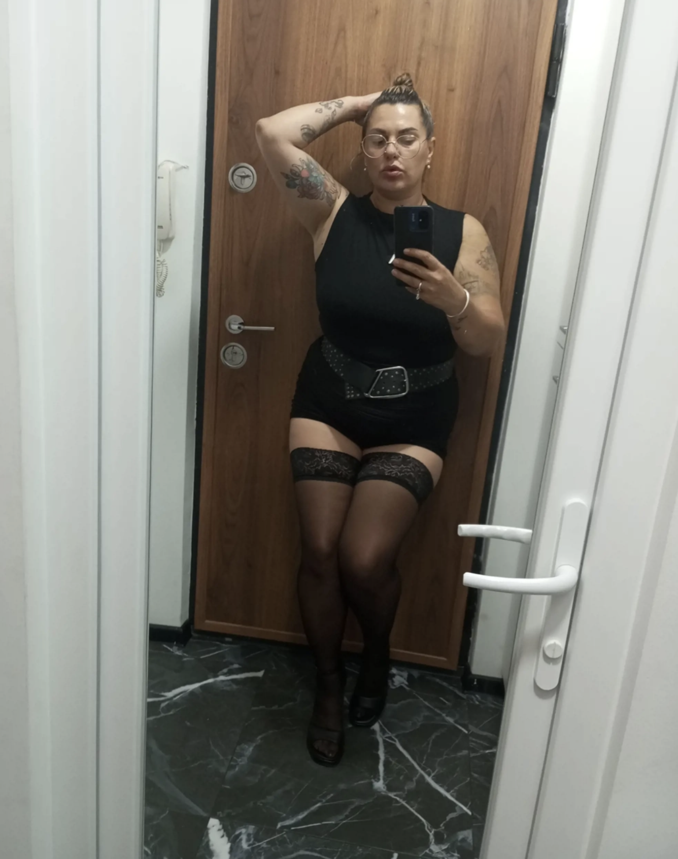 Im hot !!!Facem si duș împreună